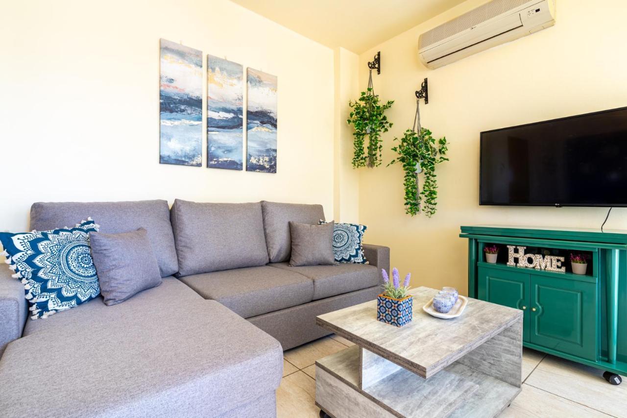 Blue Time 2-bedroom In * Larnaca