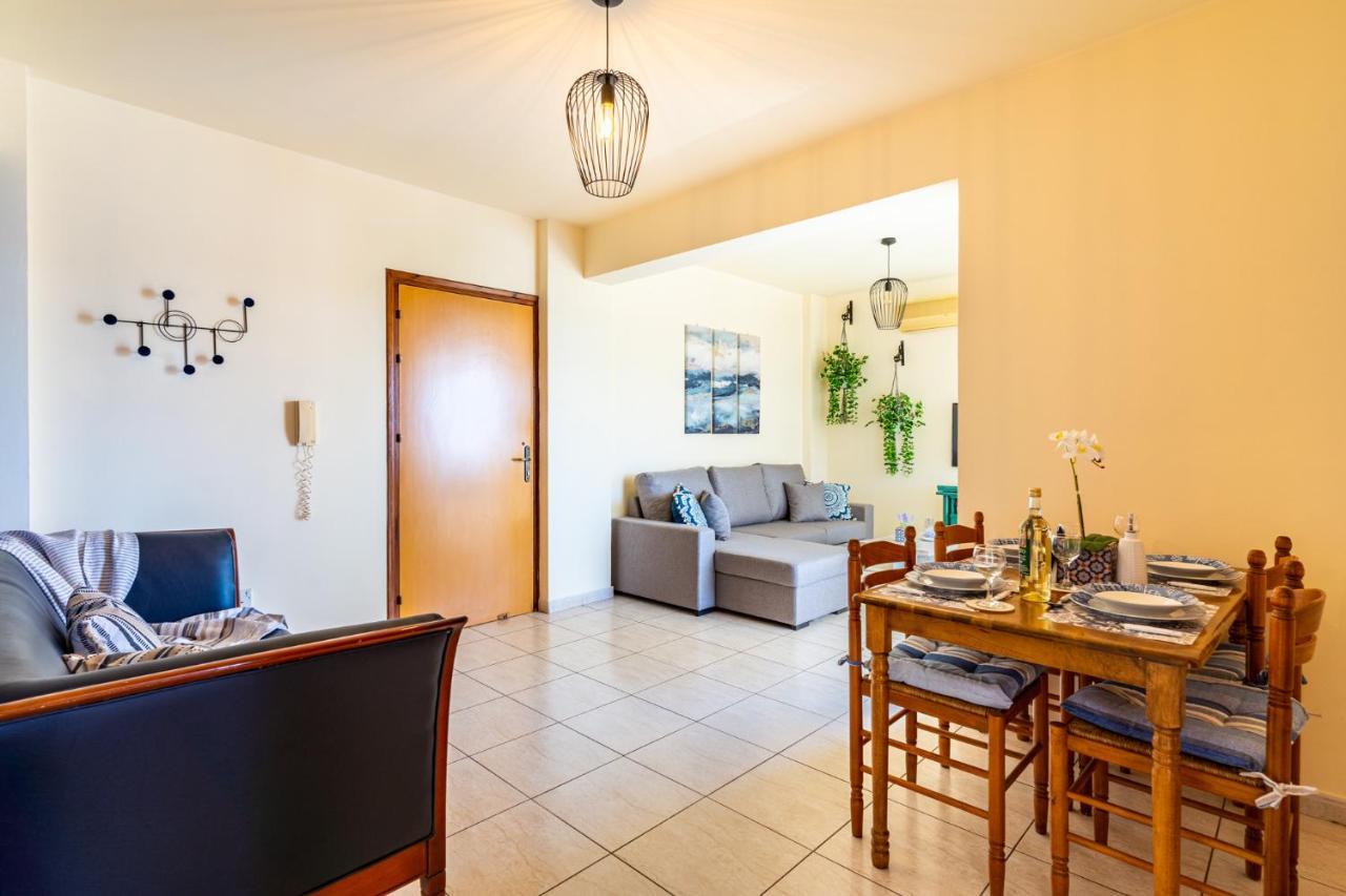 Blue Time 2-bedroom In Larnaca